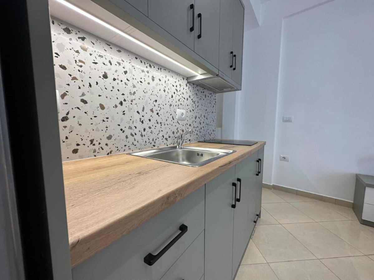 Aila Apartment Sarandë 外观 照片