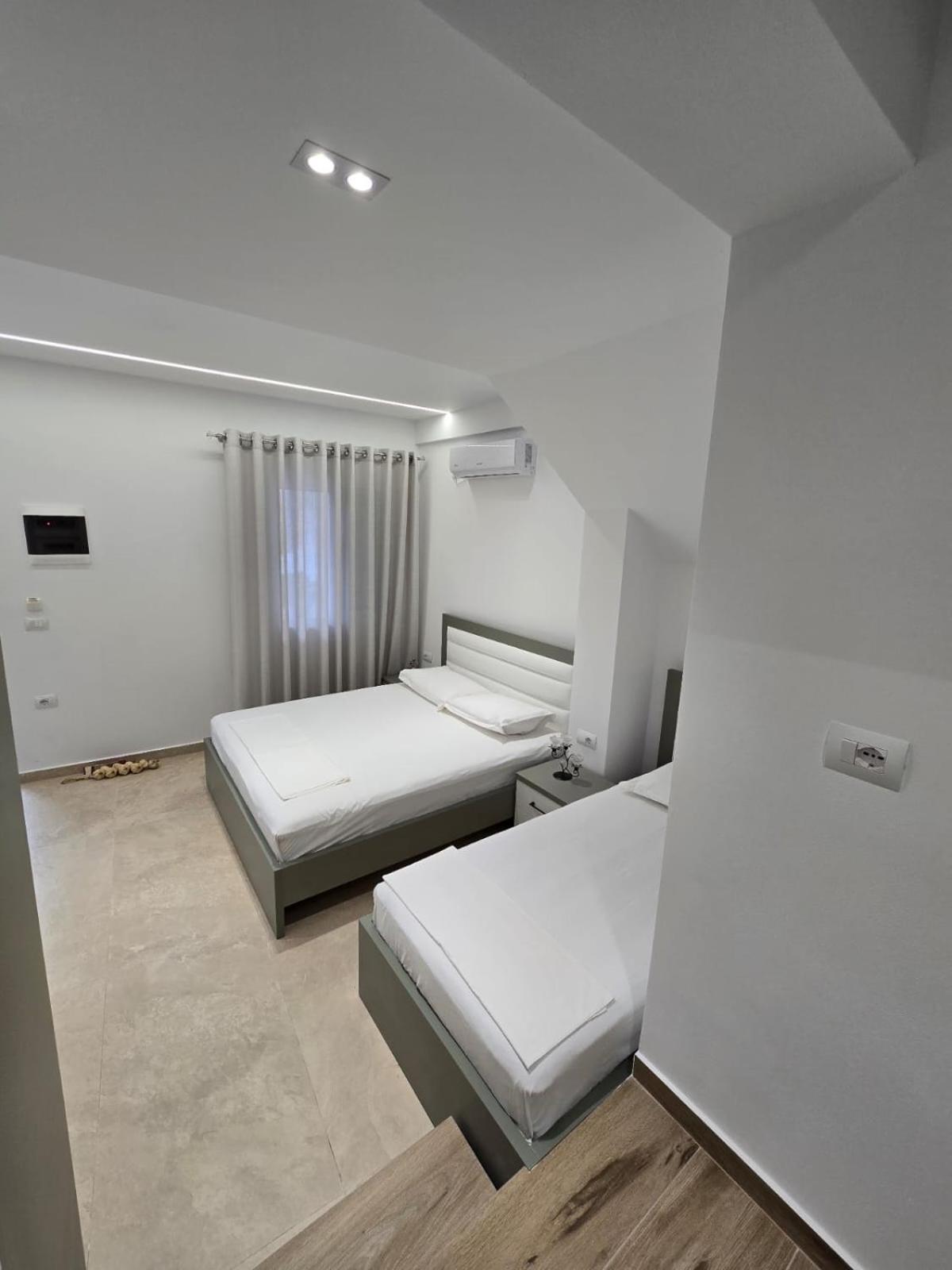 Aila Apartment Sarandë 外观 照片